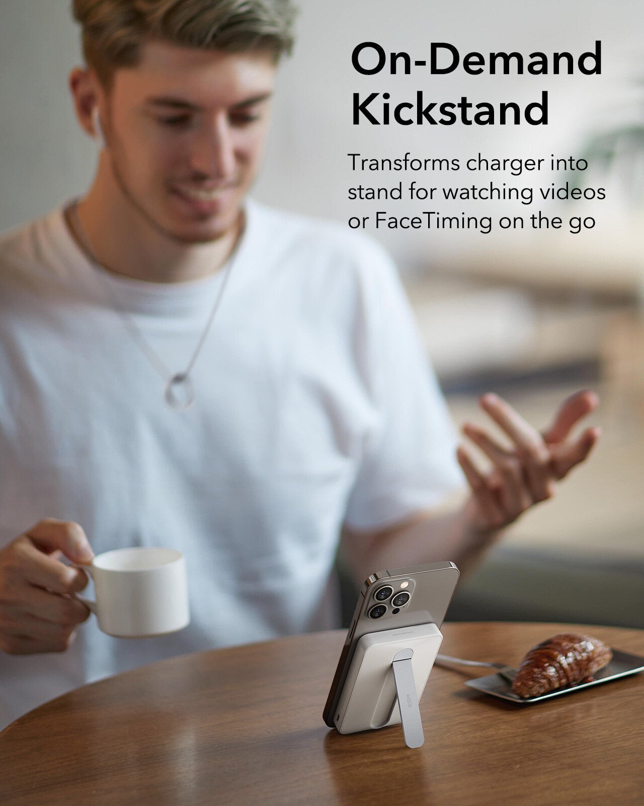 ESR HaloLock 5000 mAh Mini Kickstand Wireless Power Bank