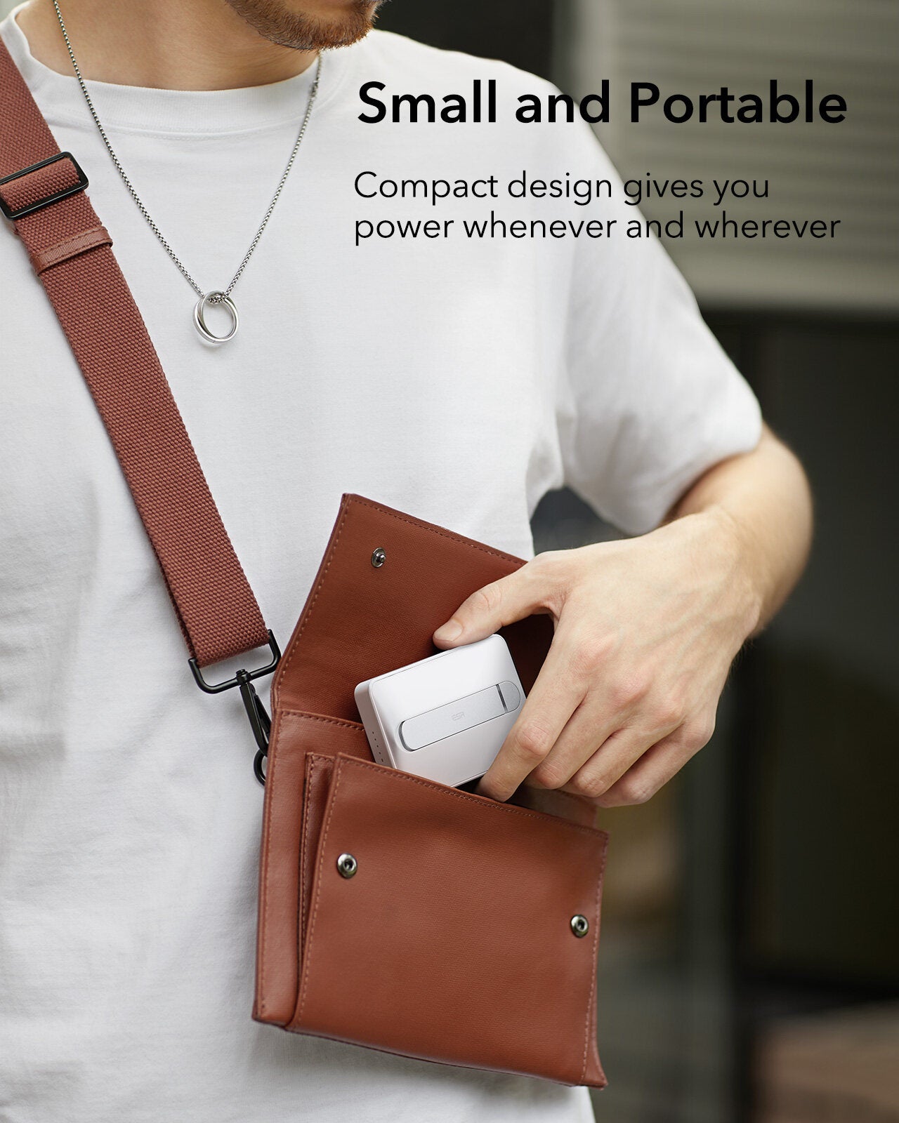 ESR HaloLock 5000 mAh Mini Kickstand Wireless Power Bank