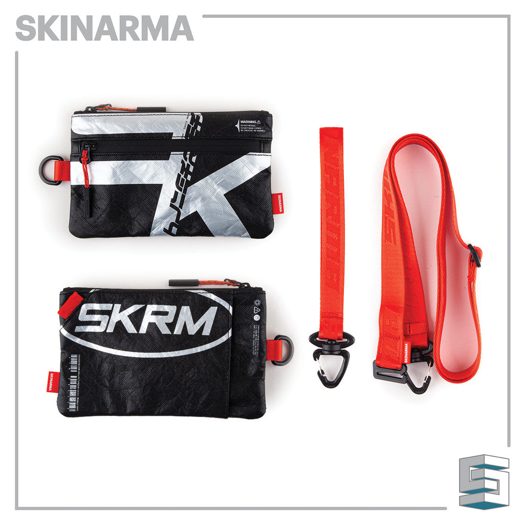 SKINARMA Comet Clutch Bag Pouch dengan Crossbody Strap dan Hand Strap - Hitam/ Perak