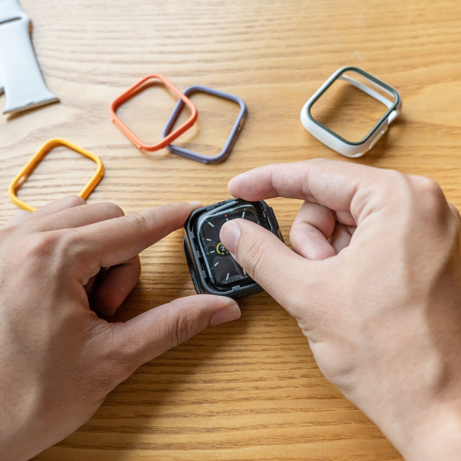 Pelindung Skrin Kesan 3D RhinoShield Apple Watch 6 / SE / 5 / 4 / 3 / 2 / 1 Curved Edge dengan kit penjajaran