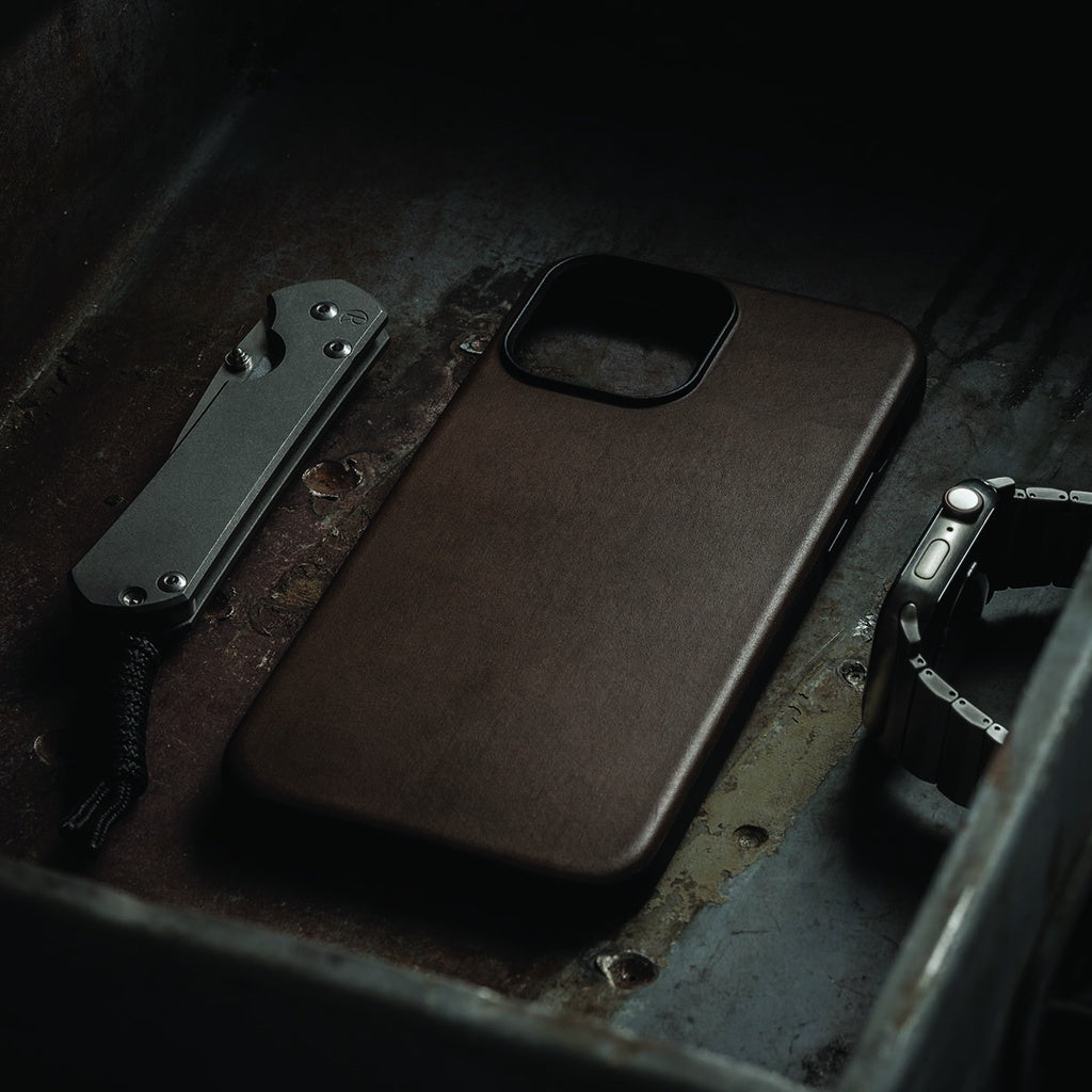 Nomad Modern Leather Horween Leather Case Compatible for iPhone 14 / Plus / Pro / Pro Max
